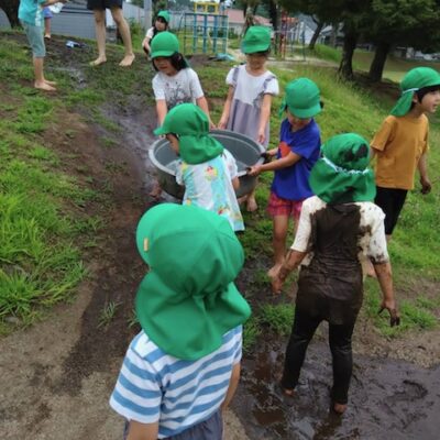 泥んこ遊び　～年長・年中～